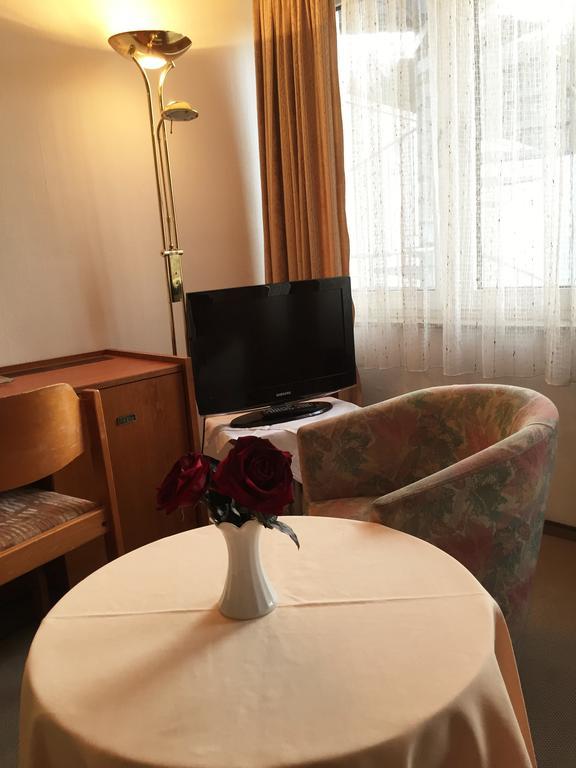 Hotel Ambassador Bonn Phòng bức ảnh